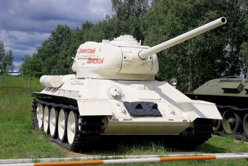 Экскурсия для школьников в музей танков и автобронетехники
